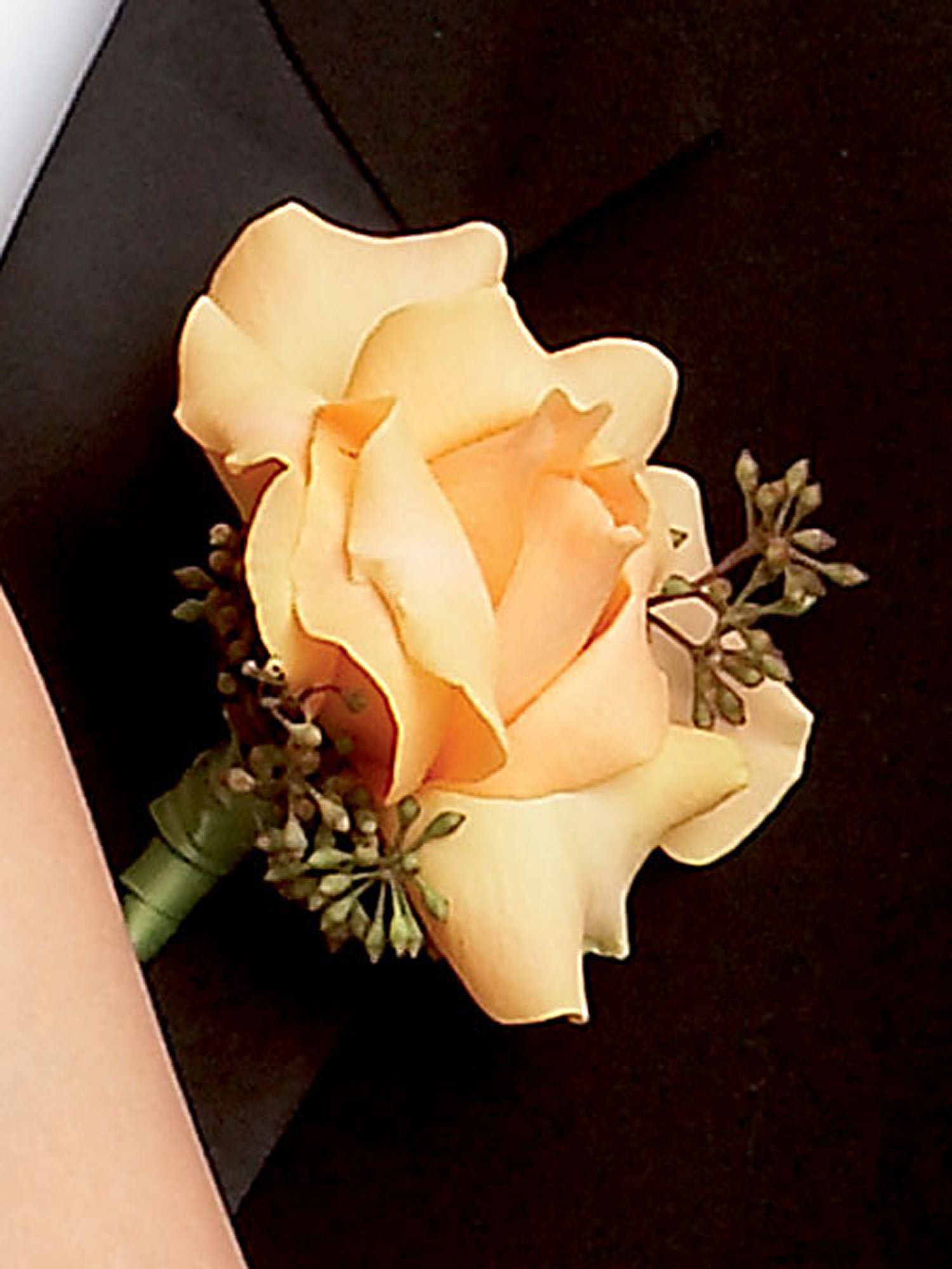 Sweet Peach Rose Buttonhole-8805